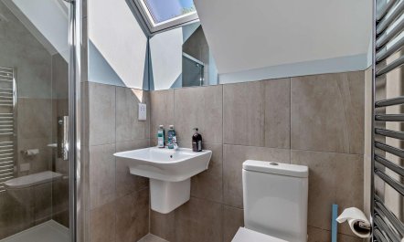 3 Bed in Chapmanslade 9