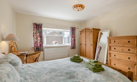 2 Bed in Heacham 8
