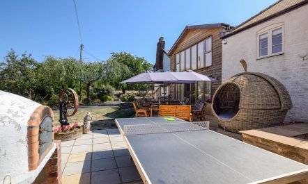 6 Bed in Docklow 6