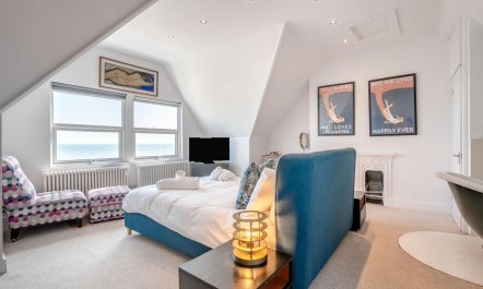 4 Bed in Pevensey Bay 1