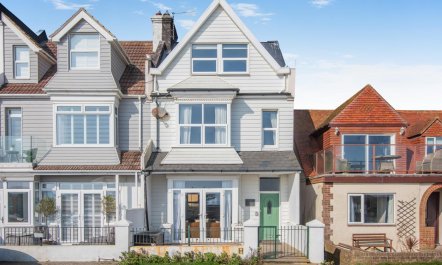 4 Bed in Pevensey Bay 4