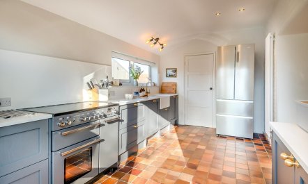 4 Bed in Hindolveston 7