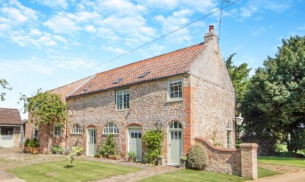 2 Bed in Oxborough 1