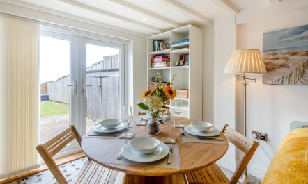 2 Bed in Llanfair 2