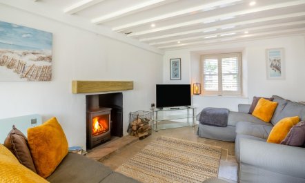 2 Bed in Llanfair
