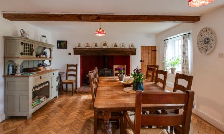 5 Bed in Hindolveston 2
