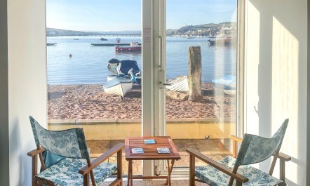 1 Bed in Teignmouth 8