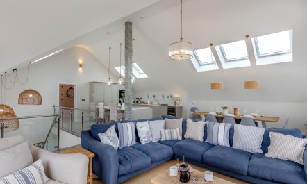 6 Bed in High Lanes 6