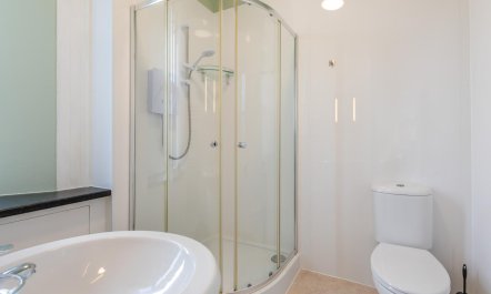 1 Bed in Teignmouth 6