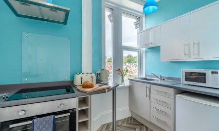 1 Bed in Teignmouth 5