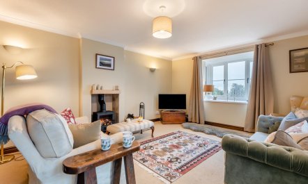 3 Bed in Leominster 2