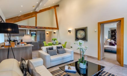 2 Bed in Middleton 1