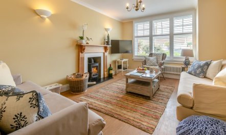 4 Bed in Bude 2
