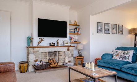 3 Bed in Freshwater 7