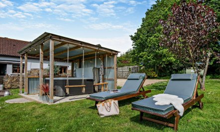 3 Bed in Westward Ho 1