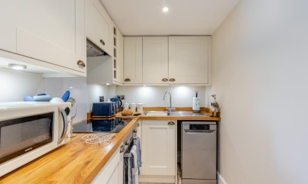 1 Bed in Huish Champflower 5