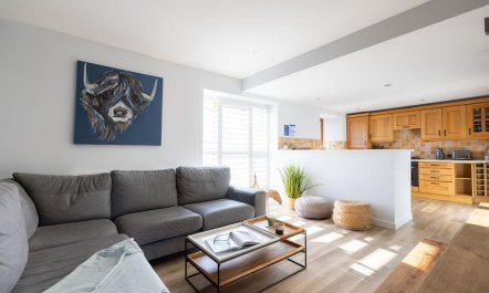 3 Bed in Mawgan Porth 3