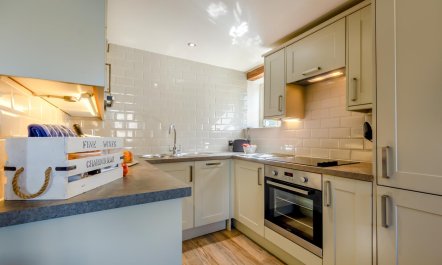 2 Bed in Middleton 6