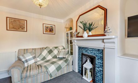 2 Bed in Appledore 3