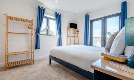 4 Bed in Porthleven 8