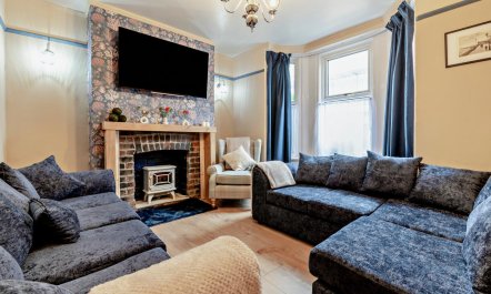 6 Bed in Bridlington 2