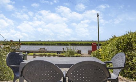 2 Bed in Reedham