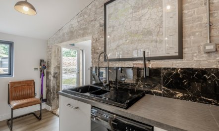 2 Bed in West Farleigh 7