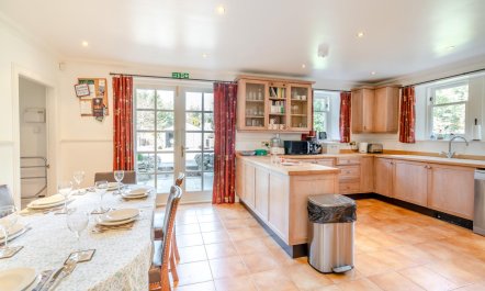 7 Bed in Strathdon 8