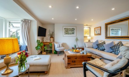 4 Bed in Polruan 2