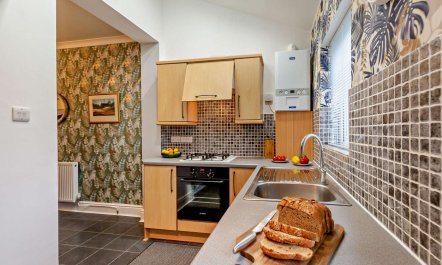 1 Bed in Old Colwyn 5