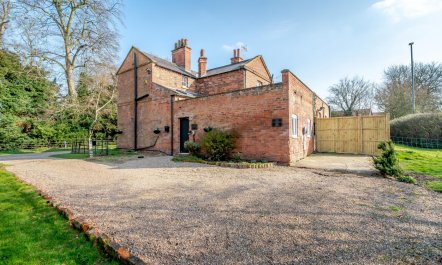 2 Bed in Southwell 1