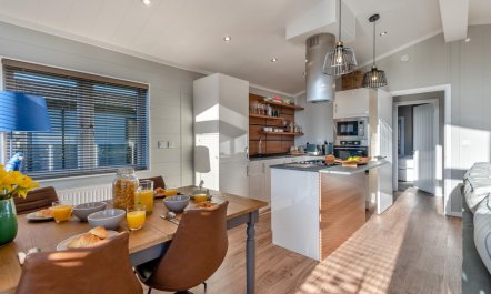 2 Bed in Burnham Market 1