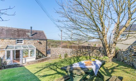 2 Bed in Little Haven