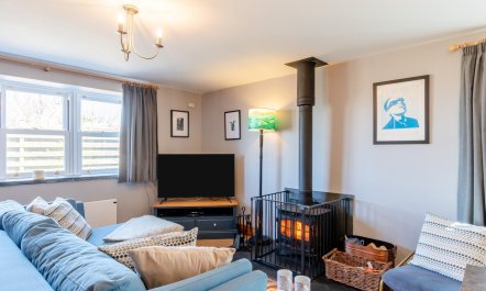 2 Bed in Little Haven 8