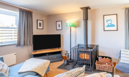 2 Bed in Little Haven 5