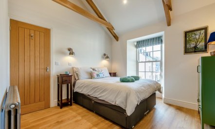 2 Bed in Little Haven 8