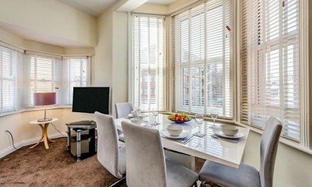 2 Bed in Bexhill-on-Sea 1