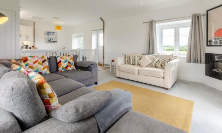 2 Bed in St. Minver 3