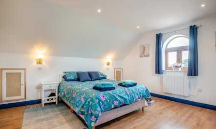 1 Bed in Abbeydore 8