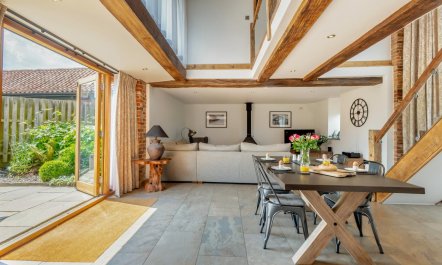 2 Bed in Lower Bodham 6