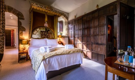 6 Bed in Tollard Royal 4