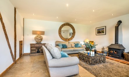 2 Bed in Lower Bodham 9