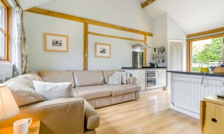 2 Bed in Little Hereford 5