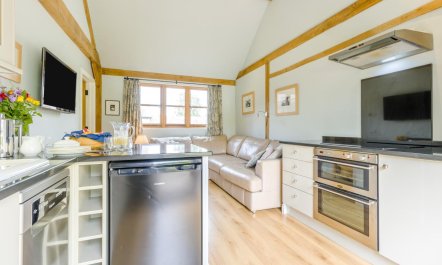 2 Bed in Little Hereford 8