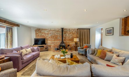 5 Bed in Lower Bodham 8