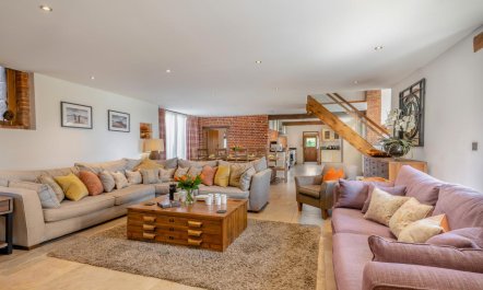 5 Bed in Lower Bodham