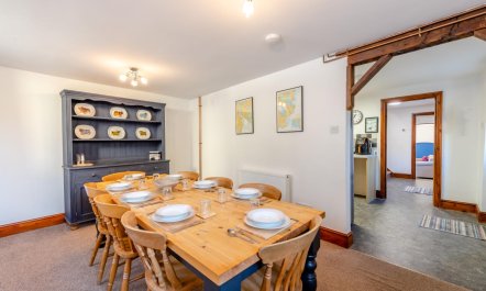 4 Bed in East Allington 3