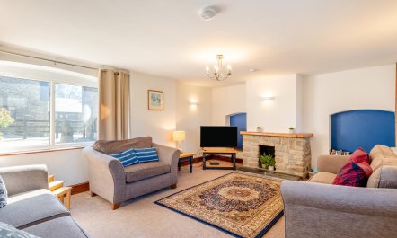 4 Bed in East Allington 1