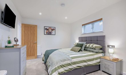 3 Bed in Sutton Mallet 3