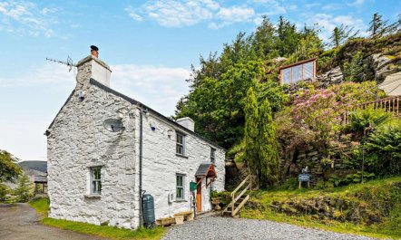 3 Bed in Fucheswen 2